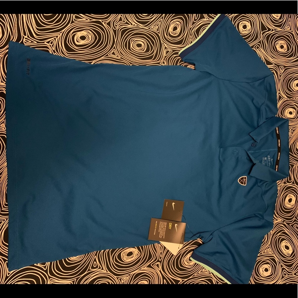 NWT - Nike Dry Fit Golf Shirt (Medium)